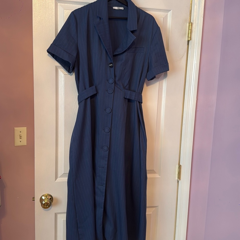 European dress , blue color , size 42 , worn once , great condition